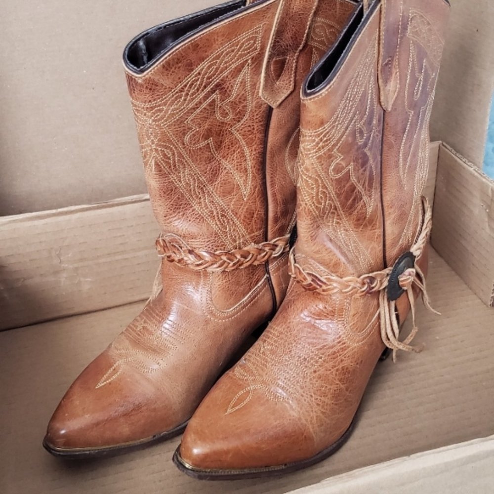 Cow Girl Boots made by Oak Tree Farms